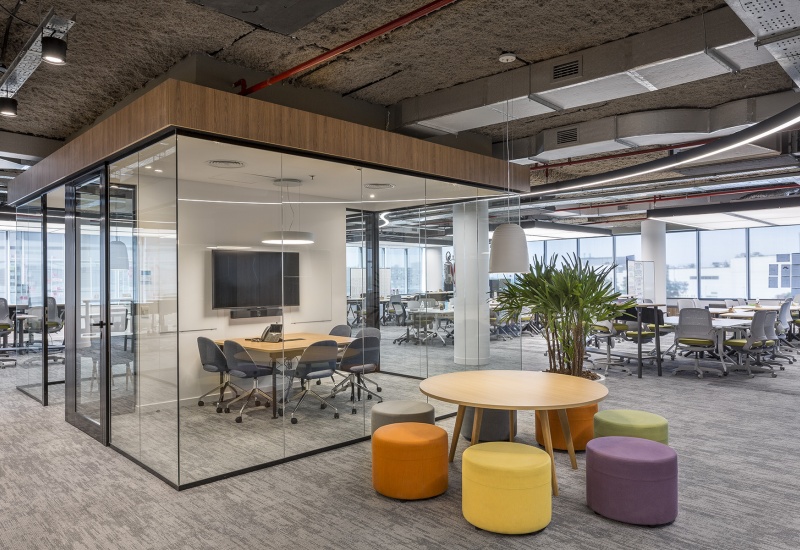 ¿Existe el silencio en las oficinas?